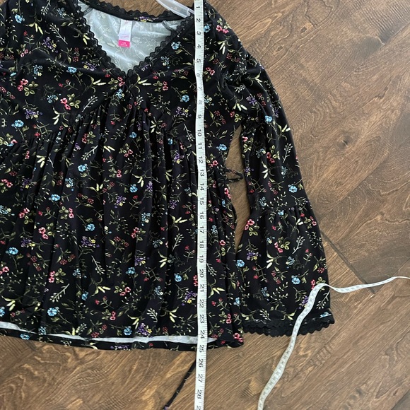 womens no boundaries size 11 flowered shirt - Picture 2 of 9